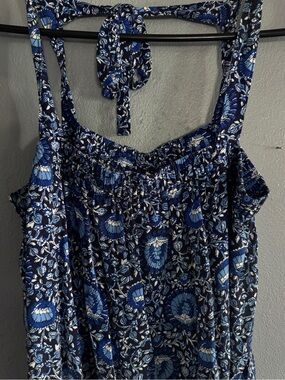 Old Navy Navy and Light Blue Floral Dress